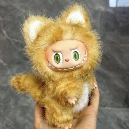 Labubu and clothes full set